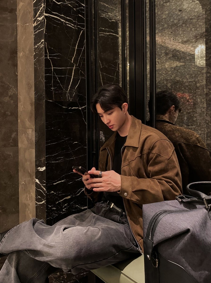 ラグジュアリー・カーメルスエードジャケット – 韓国メンズ