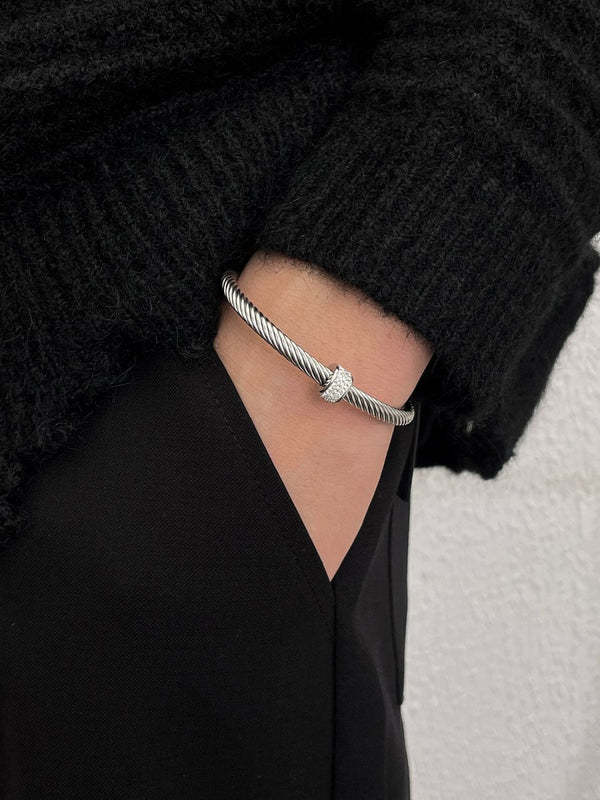Diamond open bracelet OR3010
