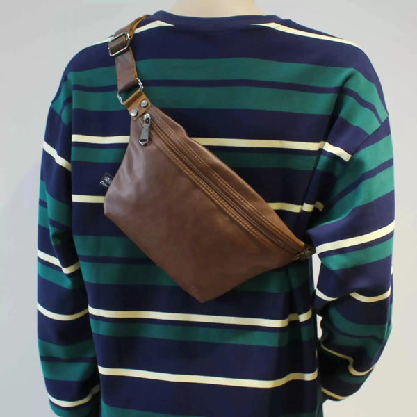 Leather Crossbody Sling Bag　    OR3620