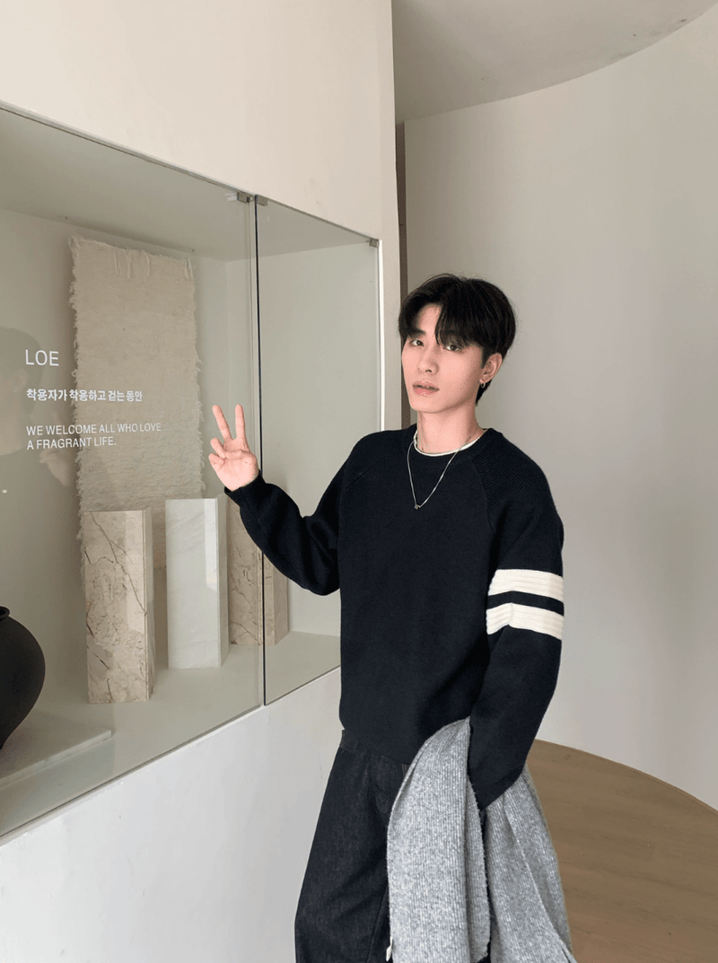 ラインスリーブミニマルクルーニット　OR4727 - 韓国メンズファッション通販 - ORUN - 